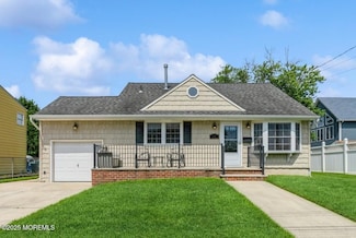 21 Heckleman St, Union Beach, NJ 07735