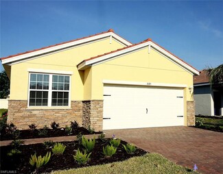 2185 Summersweet Dr, Alva, FL 33920