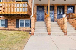 251 Pinewood Cir Unit 65, Plymouth, MI 48170
