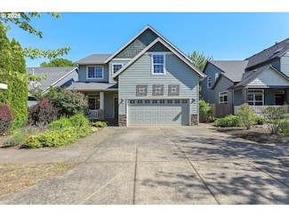 403 W Oxford St, Newberg, OR 97132