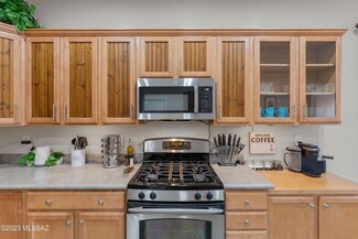 10594 E Black Willow Dr, Tucson, AZ 85747
