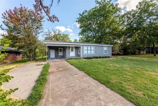 2142 W Sherman St, Paris, TX 75460