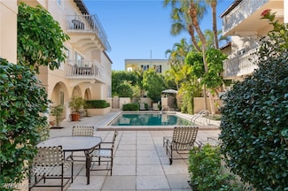 350 3rd Ave S Unit 2, Naples, FL 34102