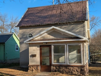 206 S 9th St, Montevideo, MN 56265