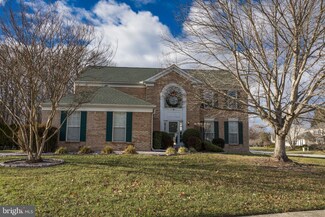 2 Crabapple Ct, Newark, DE 19702