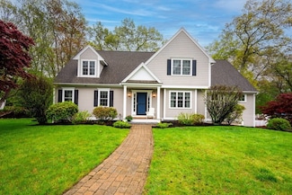 14 Country Club Rd, North Reading, MA 01864
