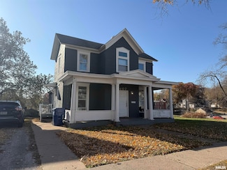 407 E 14th St, Davenport, IA 52803