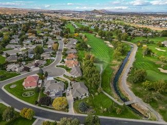 3906 S Morain Loop, Kennewick, WA 99337