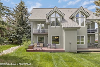 536 Shadow Brook Ln, Driggs, ID 83422