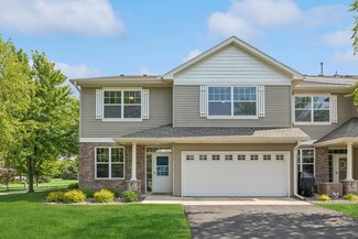 1582 Independence Dr, Northfield, MN 55057
