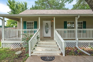 149 N Oak St, van, TX 75790