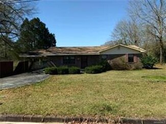 1407 Central Ave, Tuskegee, AL 36083