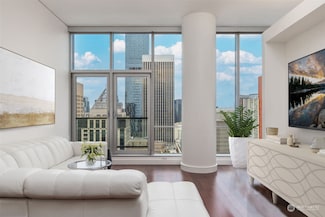 909 5th Ave Unit 2303, Seattle, WA 98164