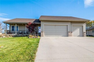 5911 NW 3rd Ct, Des Moines, IA 50313