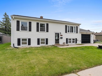 1801 S 24th St, Manitowoc, WI 54220