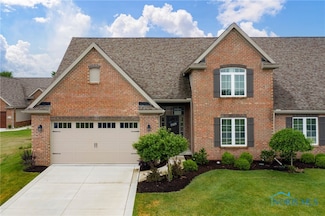 5504 Hidden Ct, Sylvania, OH 43560