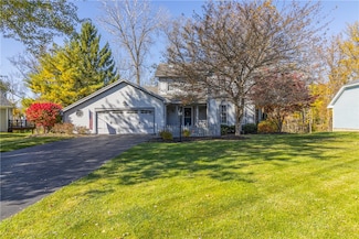 78 Old Country Ln, Fairport, NY 14450