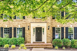 19914 Alexandras Grove Dr, Ashburn, VA 20147
