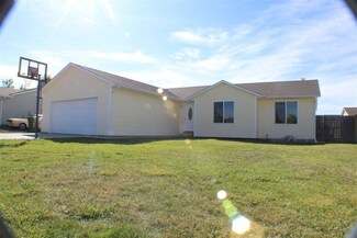 119 Arrow St, Douglas, WY 82633