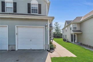 8101 N Lawn Ave, Kansas City, MO 64119