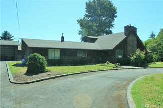 216 3rd Ave NW, Chehalis, WA 98532