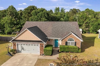 1624 Citation Ct, Parkton, NC 28371