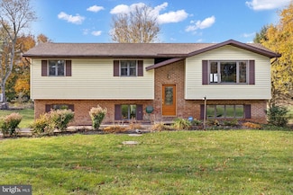 104 Stonehouse Rd, Carlisle, PA 17015