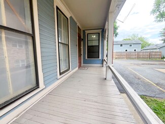 637 Mchenry Ave Unit 637, Woodstock, IL 60098