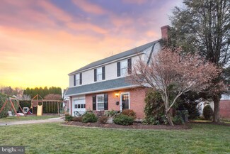 390 Grange Rd, Wayne, PA 19087