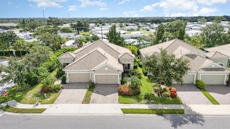5050 Maymont Park Cir, Bradenton, FL 34203