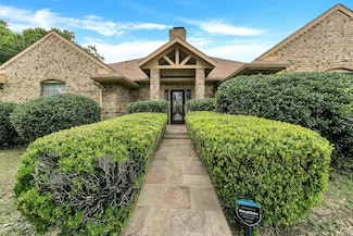 2425 W Northgate Dr, Irving, TX 75062