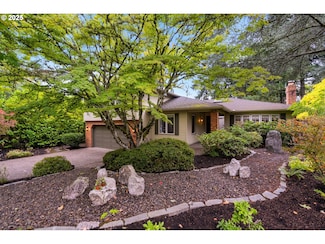 731 Clara Ct, Lake Oswego, OR 97034