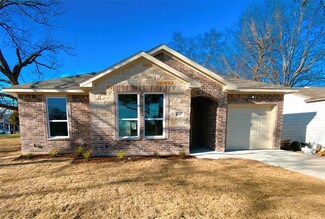 2607 E Ann Arbor Ave, Dallas, TX 75216