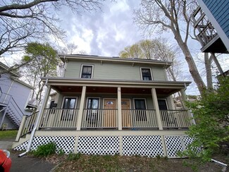 15 Oakdale St Unit 1, Jamaica Plain, MA 02130
