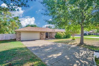 1628 Edge Hill Rd, Benbrook, TX 76126