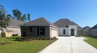 148 Flora Ln, Freeport, FL 32439