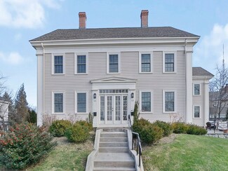 45 High St Unit 45, Newton Upper Falls, MA 02464