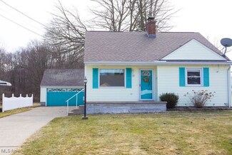 110 Grimm Heights Ave, Struthers, OH 44471