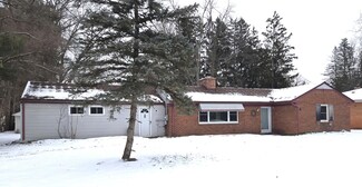 26060 W 9 Mile Rd, Southfield, MI 48033