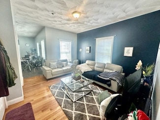125 Bow St Unit 1R, Everett, MA 02149