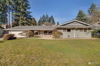1013 Panorama Ct, Fircrest, WA 98466