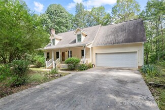2755 Fox Trail Rd, York, SC 29745