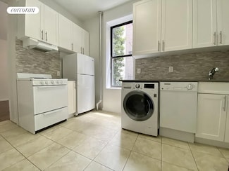215 E 4th St Unit 11, New York, NY 10009