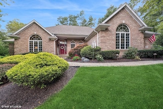 238 Crabapple Ln, Valparaiso, IN 46383