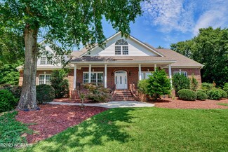 414 W Windward Landing Place, Hampstead, NC 28443