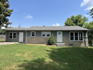 208 Skyline Dr, Red Boiling Springs, TN 37150