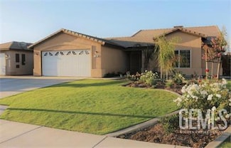704 Candia Ave, Bakersfield, CA 93307