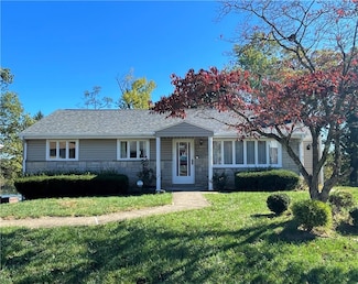 1602 Zeuger St, Glenshaw, PA 15116