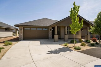 2628 NW Redwood Cir, Redmond, OR 97756