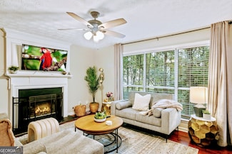 130 Anclote Ct, Alpharetta, GA 30022